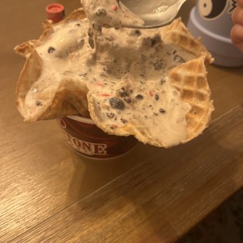 Cold Stone Creamery - a person holding a spoon over a bowl of ice cream - Ice Cream & Frozen Yogurt Near Me - Hollywood, California Cold Stone Creamery - a person holding a spoon over a bowl of ice cream - Ice Cream & Frozen Yogurt Near Me - Hollywood, California