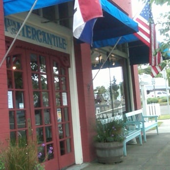 Main Street Mercantile - Antiques Near Me - Aurora, Oregon