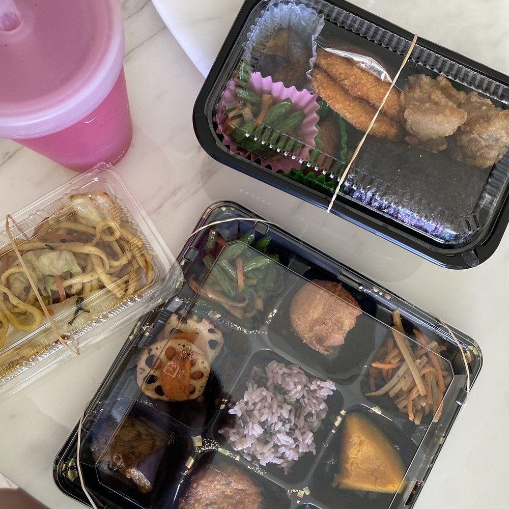 Teruya's Andagi - Garlic chicken, veggie bento, noodles - Japanese Near Me - Honolulu, Hawaii