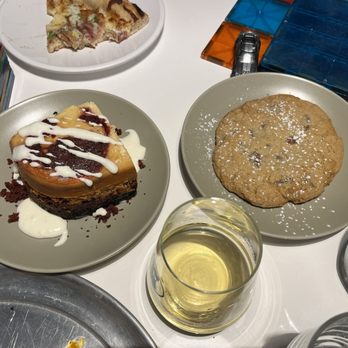 Threadbare Cider House - Red velvet cheesecake and chocolate chip cookie - Pizza Near Me - Pittsburgh, Pennsylvania