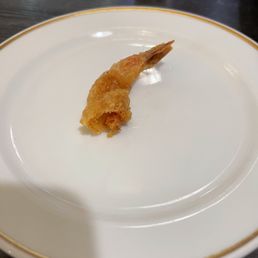 Can you believe this is tempura shrimp?! What the heck is this??? Can you believe this is tempura shrimp?! What the heck is this???