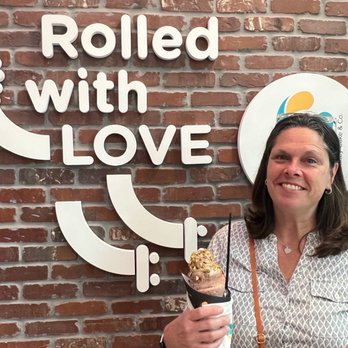 Chimney Cake - My beautiful girl! - Desserts Near Me - Miami, Florida Chimney Cake - My beautiful girl! - Desserts Near Me - Miami, Florida