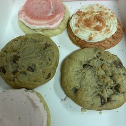 Chocolate chip, pink sugar and pink velvet Chocolate chip, pink sugar and pink velvet