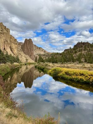Smith Rock State Park by null