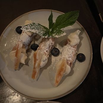 Ristorante Il Melograno - Cannoli Siciliani - Italian Near Me - New York, New York Ristorante Il Melograno - Cannoli Siciliani - Italian Near Me - New York, New York