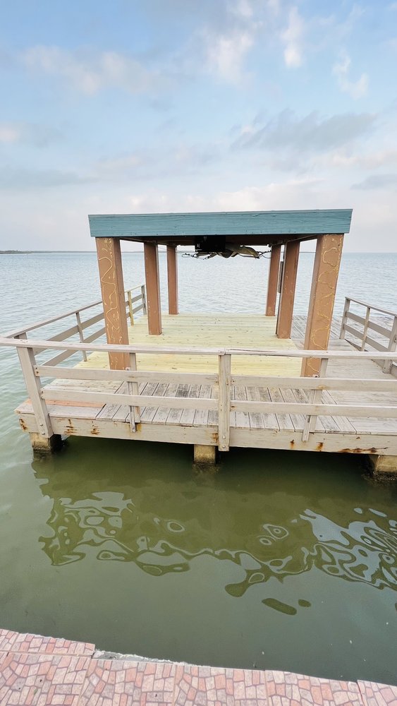 Slide of BIC Services