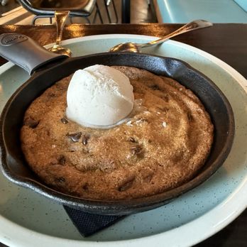 Donna Jean - Best CAST IRON CHOCOLATE CHIP COOKIE - Vegan Near Me - Sherman Oaks, California