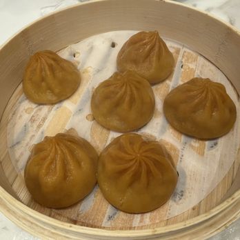 Supreme Dumplings - Crab/Pork XLB - Shanghainese Near Me - Honolulu, Hawaii