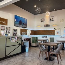 The Flame Cafe - Clean restaurant