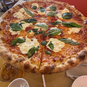Glide - Hot honey burrata pizza - Pizza Near Me - Decatur, Georgia Glide - Hot honey burrata pizza - Pizza Near Me - Decatur, Georgia