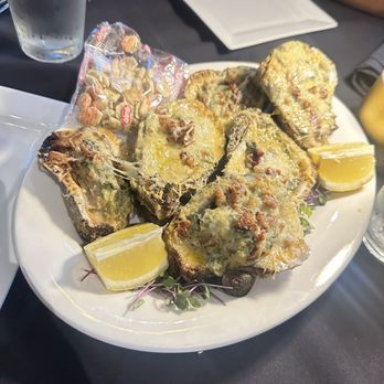 Noir Kitchen & Cocktails - Oysters rockerfeller - Soul Food Near Me - Nashville, Tennessee