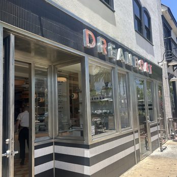 Dreamboat - Outside entrance - Vegan Near Me - San Diego, California Dreamboat - Outside entrance - Vegan Near Me - San Diego, California
