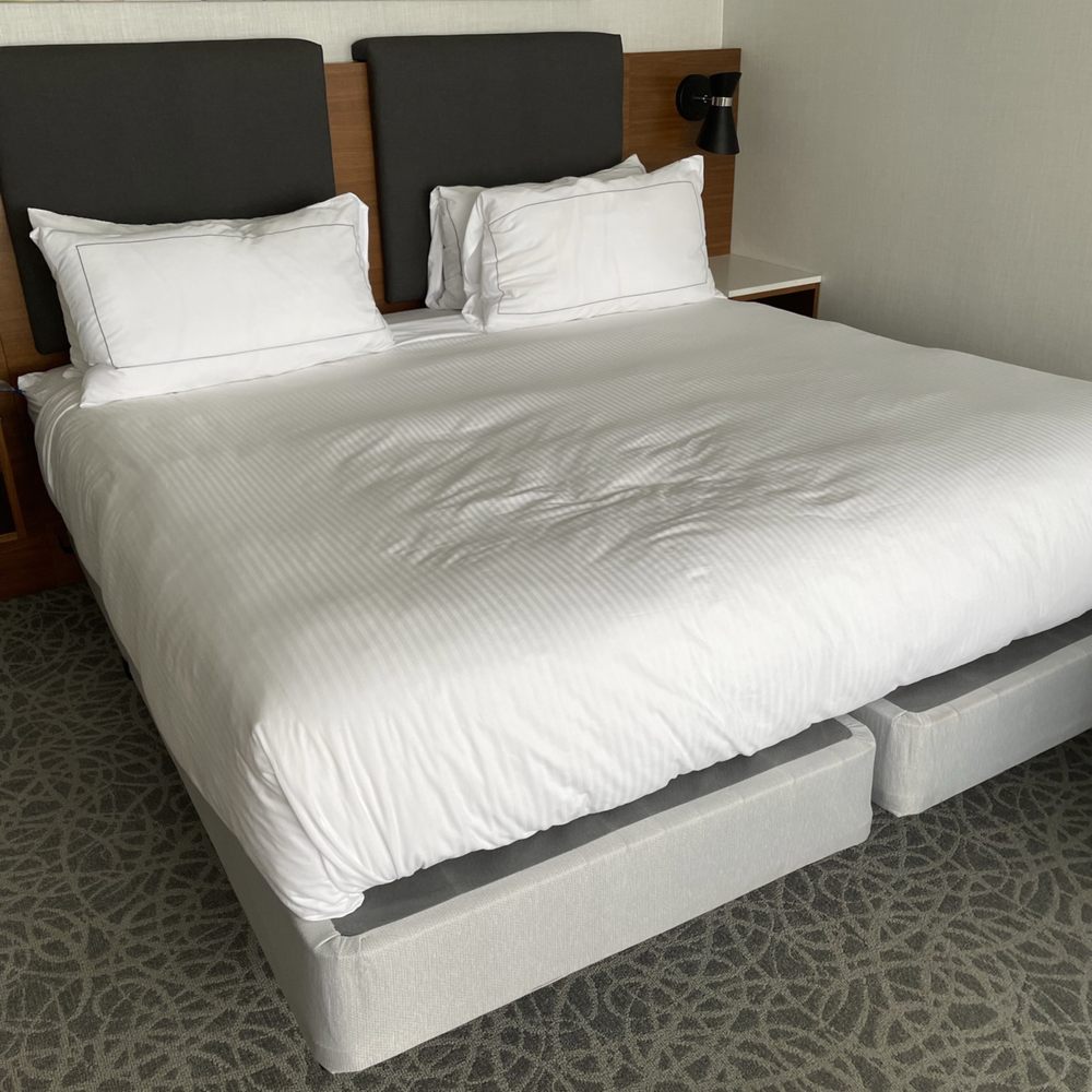 DoubleTree by Hilton Windsor Hotel & Suites - Comfy bed. - Hotels Near Me - Windsor, Ontario DoubleTree by Hilton Windsor Hotel & Suites - Comfy bed. - Hotels Near Me - Windsor, Ontario