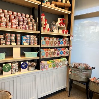 Chocolats Favoris - Take home fondues and other treats - Chocolatiers & Shops Near Me - Guelph, Ontario Chocolats Favoris - Take home fondues and other treats - Chocolatiers & Shops Near Me - Guelph, Ontario