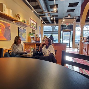 Lynfred Winery - Wine Tasting Room Near Me - Highland Park, Illinois