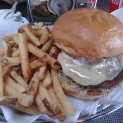 Ty's Burger House - Veggie burger!!!