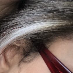Angelica Dominican Beauty Salon - Messed up suppose to be blonde this is GREY OR WHITE .. Really !