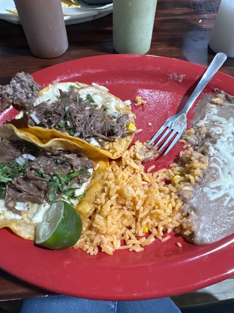 Los Dos Taqueros