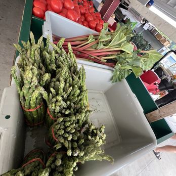 Red Barn Farm Market - Fruits & Veggies Near Me - Quarryville, Pennsylvania