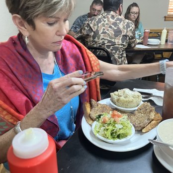 Mary's Cafe - American Near Me - Strawn, Texas