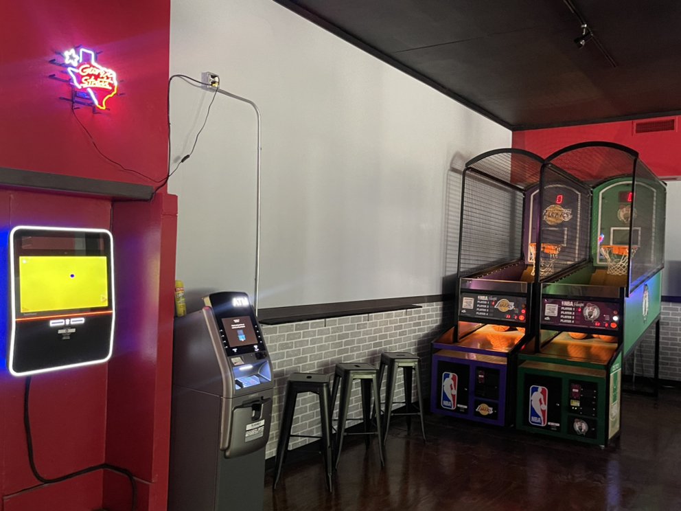 THE ROOM Updated August 2024 110 E Mt Vernon St, Metamora, Illinois