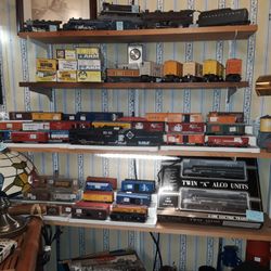 Maryann's Antiques