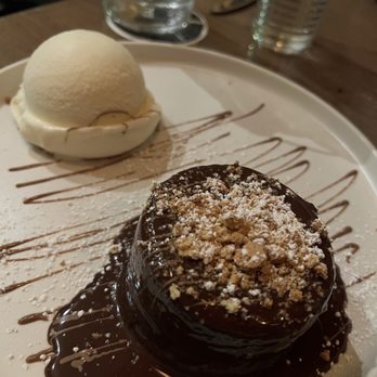 Red Ash - Hot Chocolate Gianduja Cake - Italian Near Me - Austin, Texas