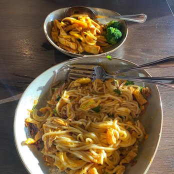 Burma Choice - Nan Gyi Thoke - Burmese Near Me - San Jose, California Burma Choice - Nan Gyi Thoke - Burmese Near Me - San Jose, California
