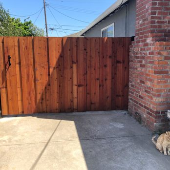 Val Mir Builds - New car gate front - Carpenters Near Me