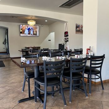 Afghan Kabob House - Seating area - Afghan Near Me - St Louis, Missouri Afghan Kabob House - Seating area - Afghan Near Me - St Louis, Missouri