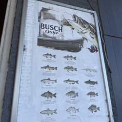 Roy's Store - Outside