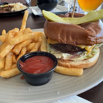 Ballast Point Brewing Long Beach - Burger and crispy fries - Breweries Near Me - Long Beach, California