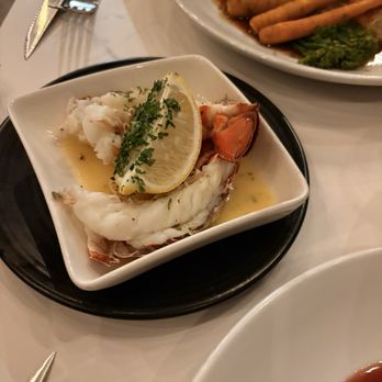 Honu Oceanside - Seafood Near Me - Lahaina, Hawaii