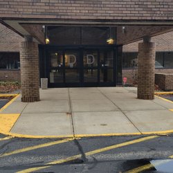 Henry Ford Transplant Center - Front Entrance "D".