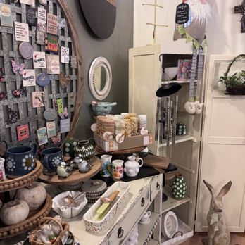 Farmhouse Cafe & Gifts - Gifts - Cafes Near Me - Bloomer, Wisconsin Farmhouse Cafe & Gifts - Gifts - Cafes Near Me - Bloomer, Wisconsin