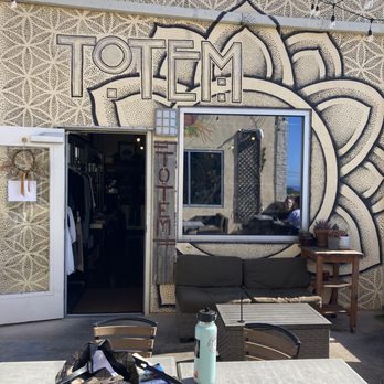 Trilogy Sanctuary - Gift shop entrance - Juice Bars & Smoothies Near Me - La Jolla, California