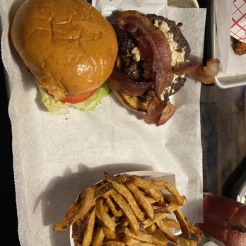 Benchwarmer's - Bacon cheeseburger with bleu cheese - American Near Me - Atlanta, Georgia