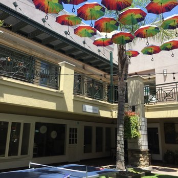 Flower Hill Promenade - Shopping Centers Near Me - Del Mar, California