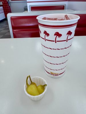 In-N-Out Burger by null