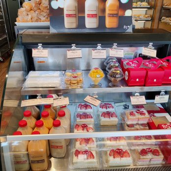 85°C Bakery Cafe-Blalock - Ready to go! - Bakeries Near Me - Houston, Texas 85°C Bakery Cafe-Blalock - Ready to go! - Bakeries Near Me - Houston, Texas