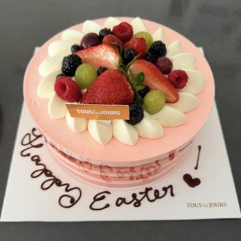 Tous Les Jours - Strawberry Cloud Cake (#3 size) - Bakeries Near Me - San Diego, California Tous Les Jours - Strawberry Cloud Cake (#3 size) - Bakeries Near Me - San Diego, California