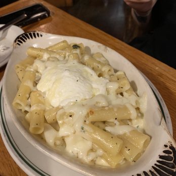 Fera's Italian Restaurant - baked ziti with alfredo sauce - Italian Near Me - Denton, Texas