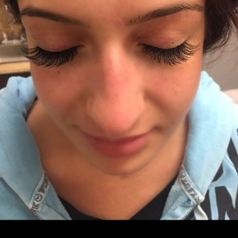 Betty Grable Lash & Brow Bar - Eyelash Service Near Me - Babylon, New York