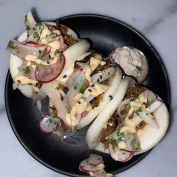 Puttshack - Miami - Korean BBQ Bao Buns - Mini Golf Near Me - Miami, Florida