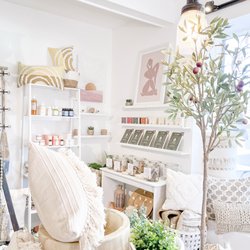 Beach Grove Cafe & Boutique