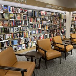 Barnes & Noble - Chairs to Relax and Read