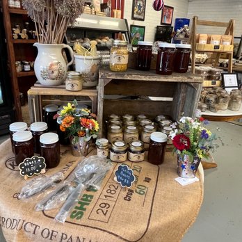 Bluebird Farmstand - Fruits & Veggies Near Me - Tyler, Texas