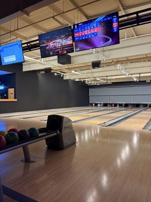 Broadway Bowl by null