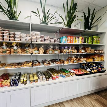 Gemmae Bake Shop - Bakeries Near Me - Long Beach, California