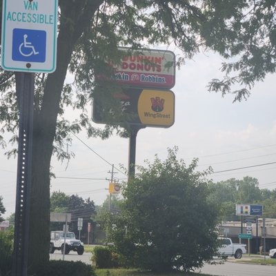 Pizza Hut by null